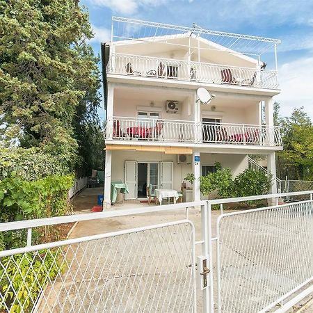 Apartments Luca 로고즈니차 외부 사진