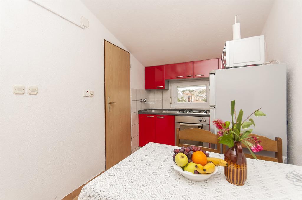 Apartments Luca 로고즈니차 외부 사진
