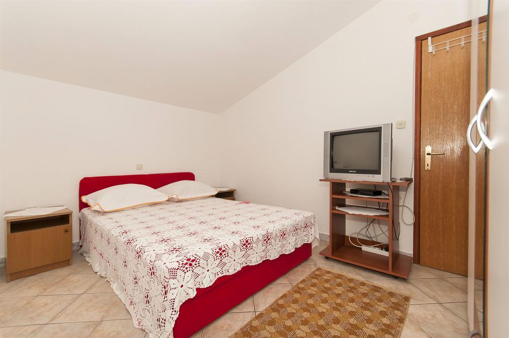 Apartments Luca 로고즈니차 외부 사진