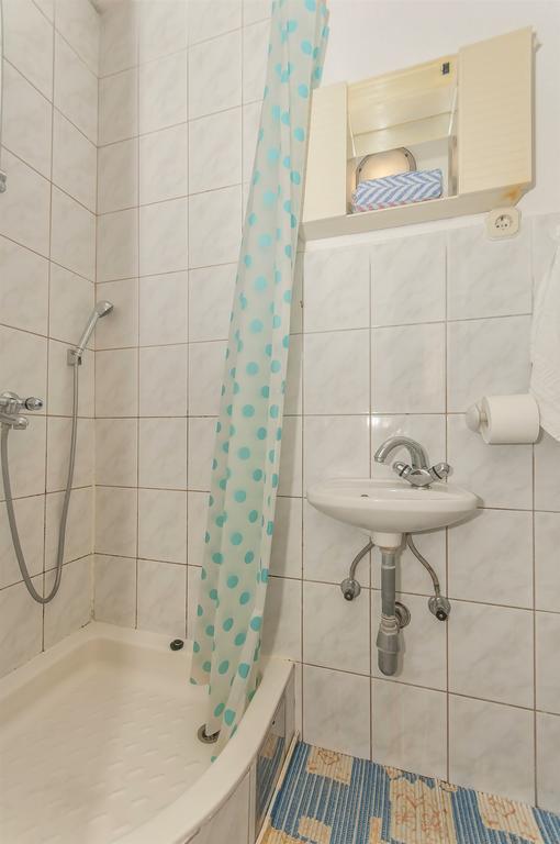 Apartments Luca 로고즈니차 외부 사진